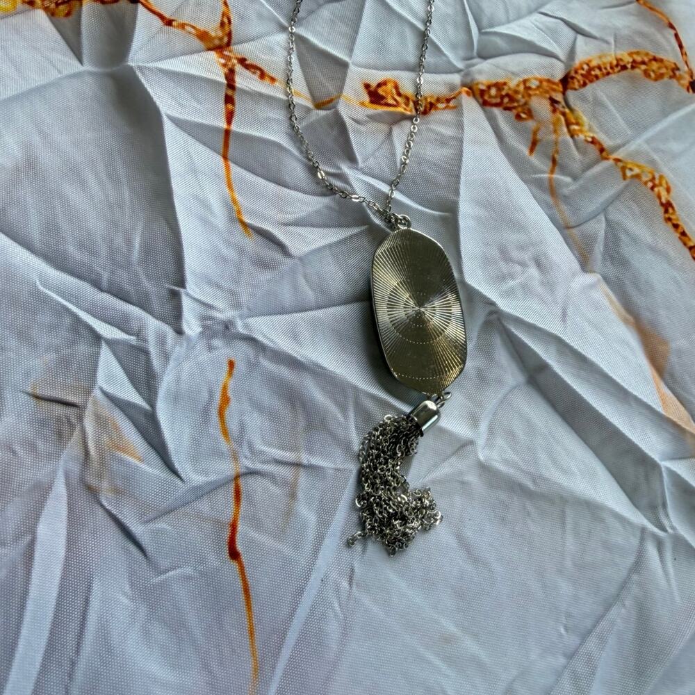 Necklace - Picture 5 of 6